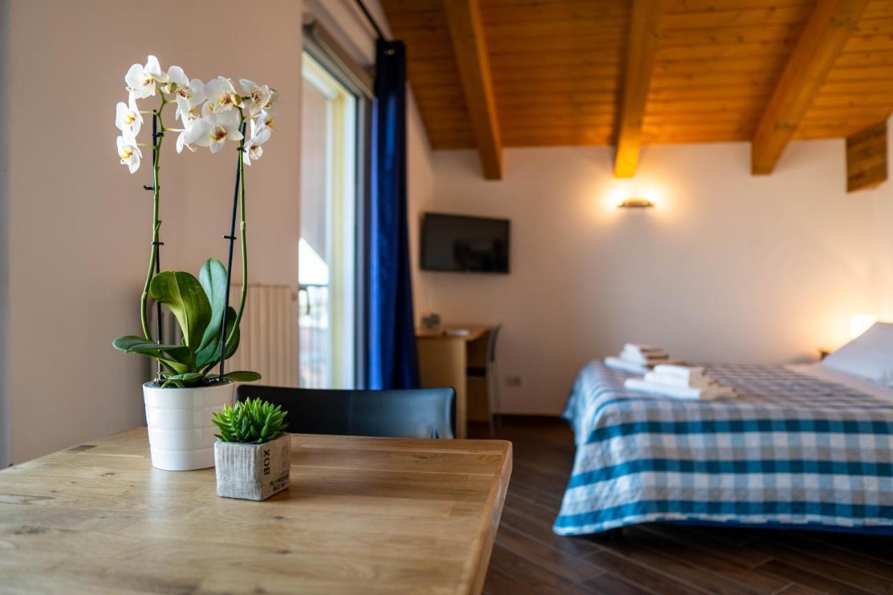 Residence Le Palme Torrazza Piemonte Zewnętrze zdjęcie